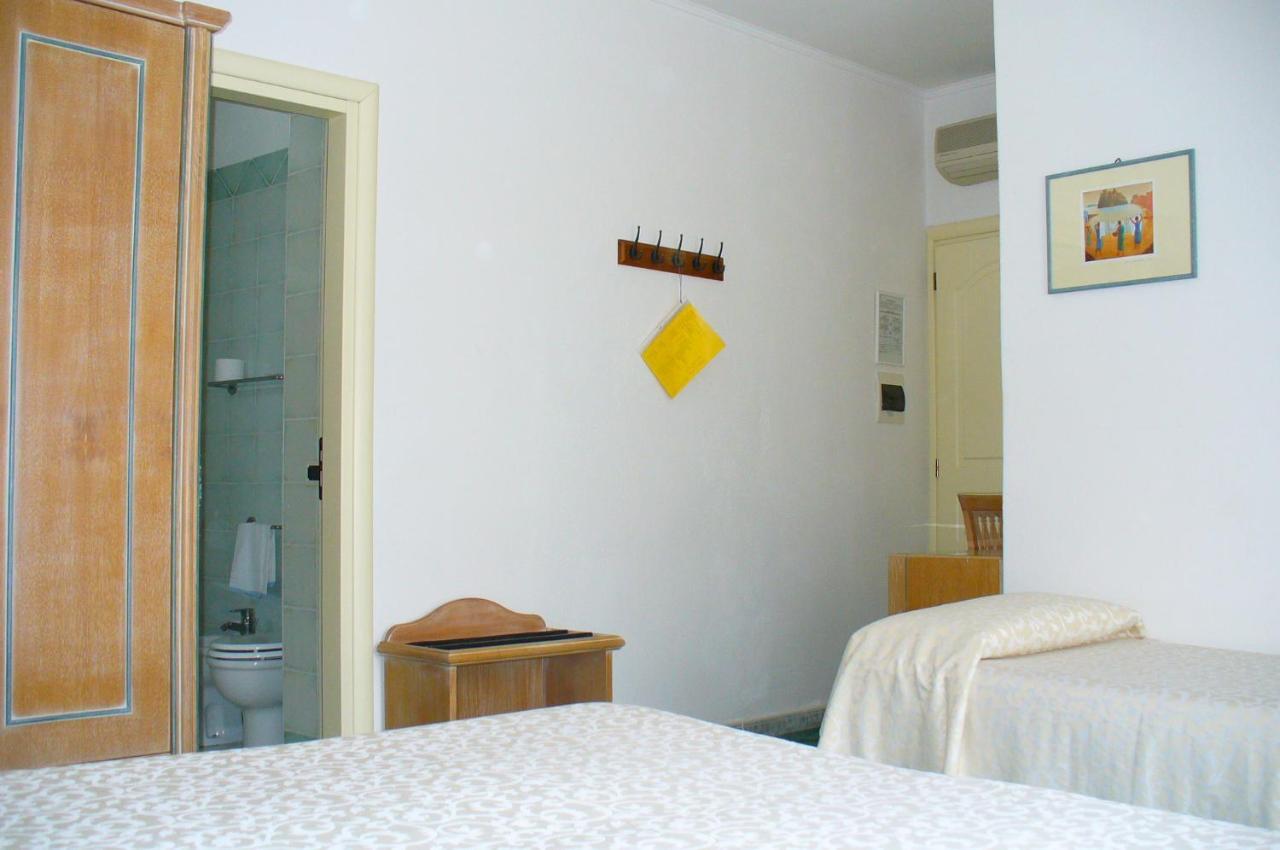 Hotel La Marticana ايسكيا المظهر الخارجي الصورة