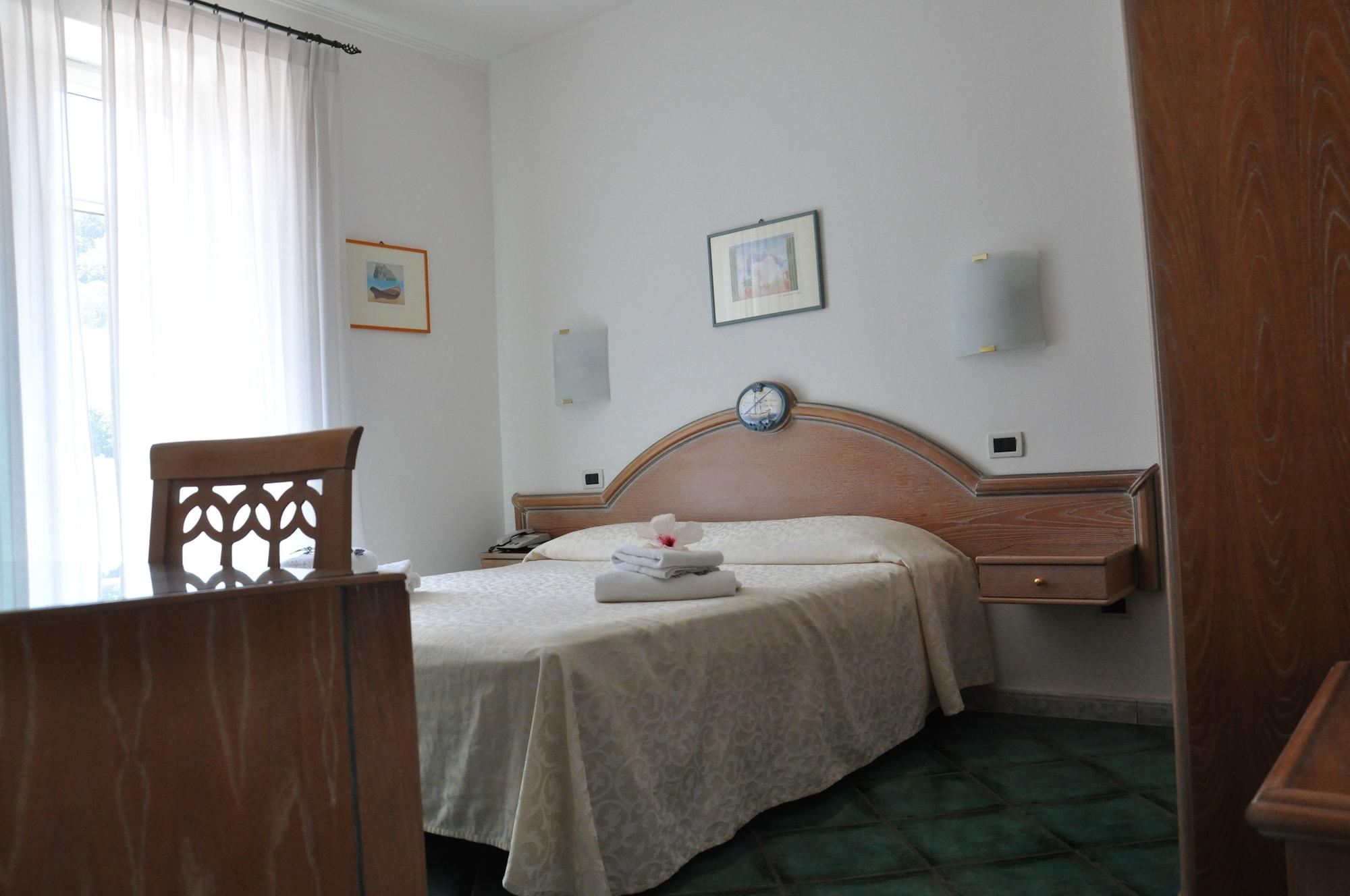 Hotel La Marticana ايسكيا المظهر الخارجي الصورة