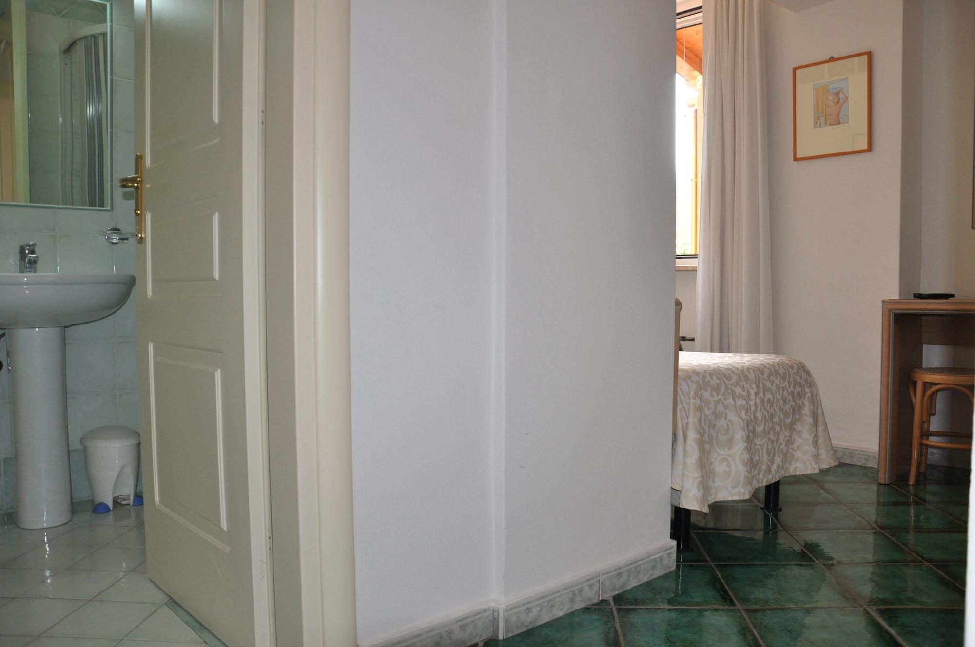 Hotel La Marticana ايسكيا المظهر الخارجي الصورة