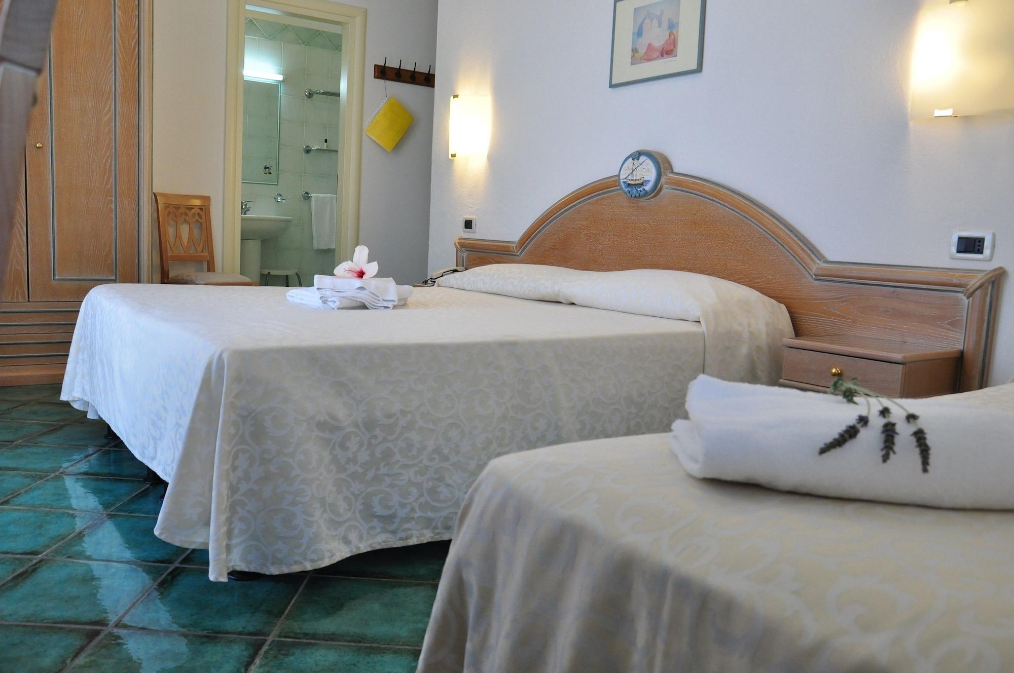 Hotel La Marticana ايسكيا المظهر الخارجي الصورة