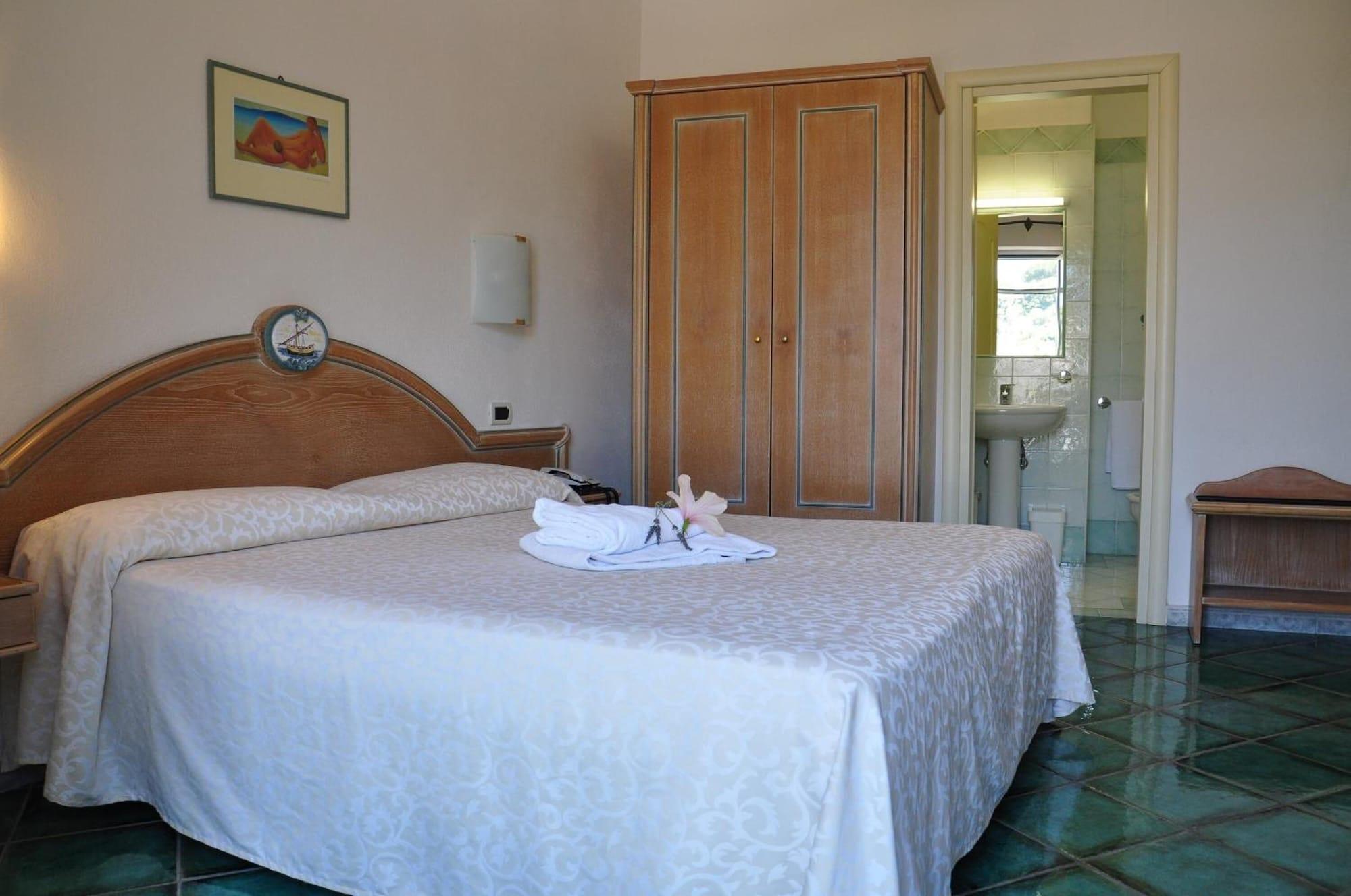 Hotel La Marticana ايسكيا المظهر الخارجي الصورة