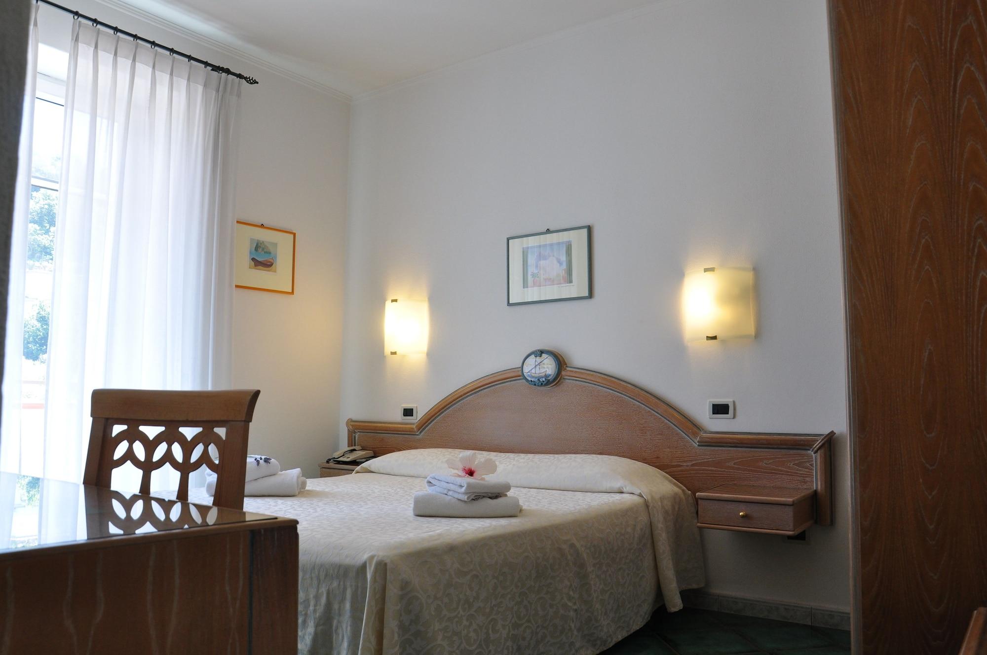 Hotel La Marticana ايسكيا المظهر الخارجي الصورة