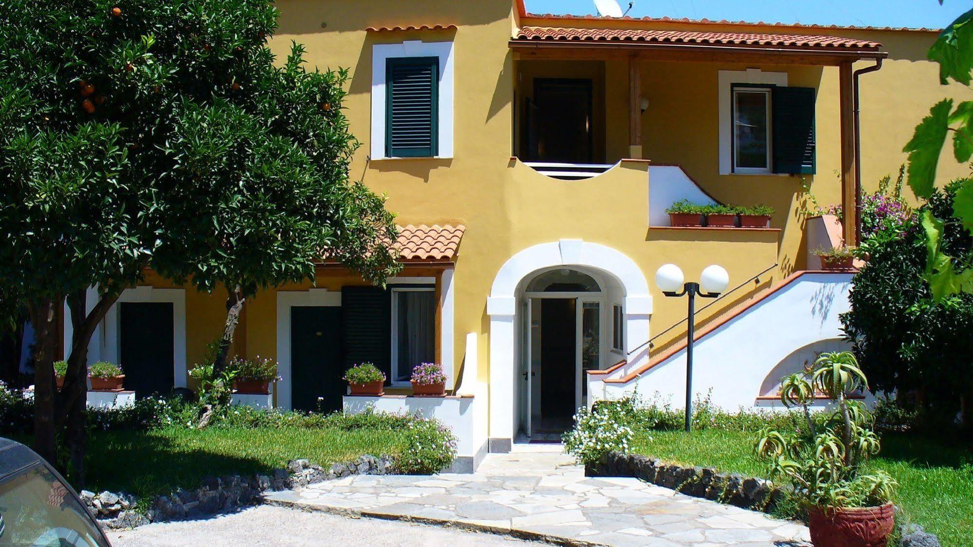 Hotel La Marticana ايسكيا المظهر الخارجي الصورة